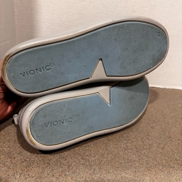 Vionic Penelope Gray Orthotic Comfortable Nubuck Slip-On Leather Sneakers - Picture 8 of 9
